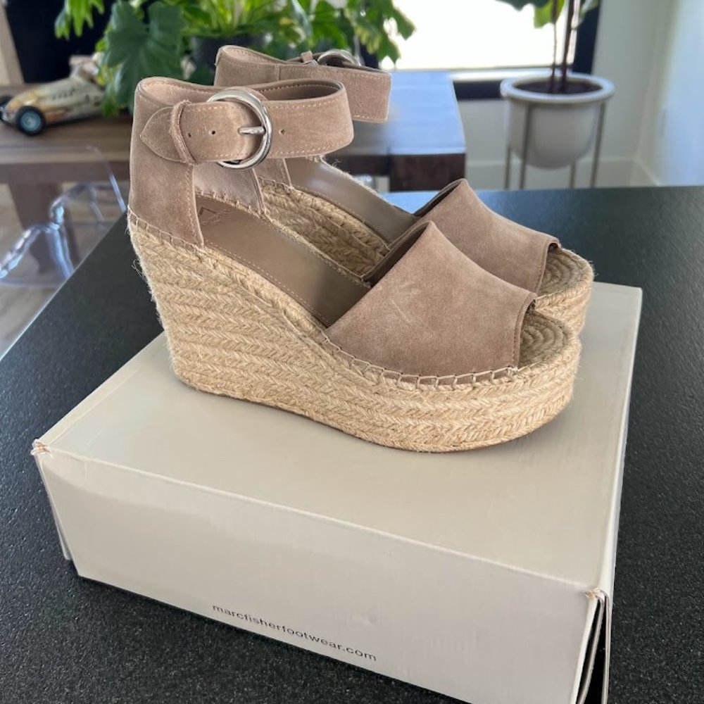 MARC FISHER LTD ALIDA ESPADRILLE WEDGE SANDAL